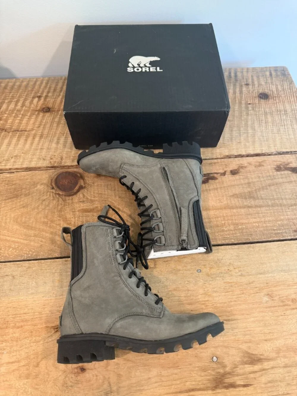 Sorel Phoenix Lace in Quarry NEW Size 7